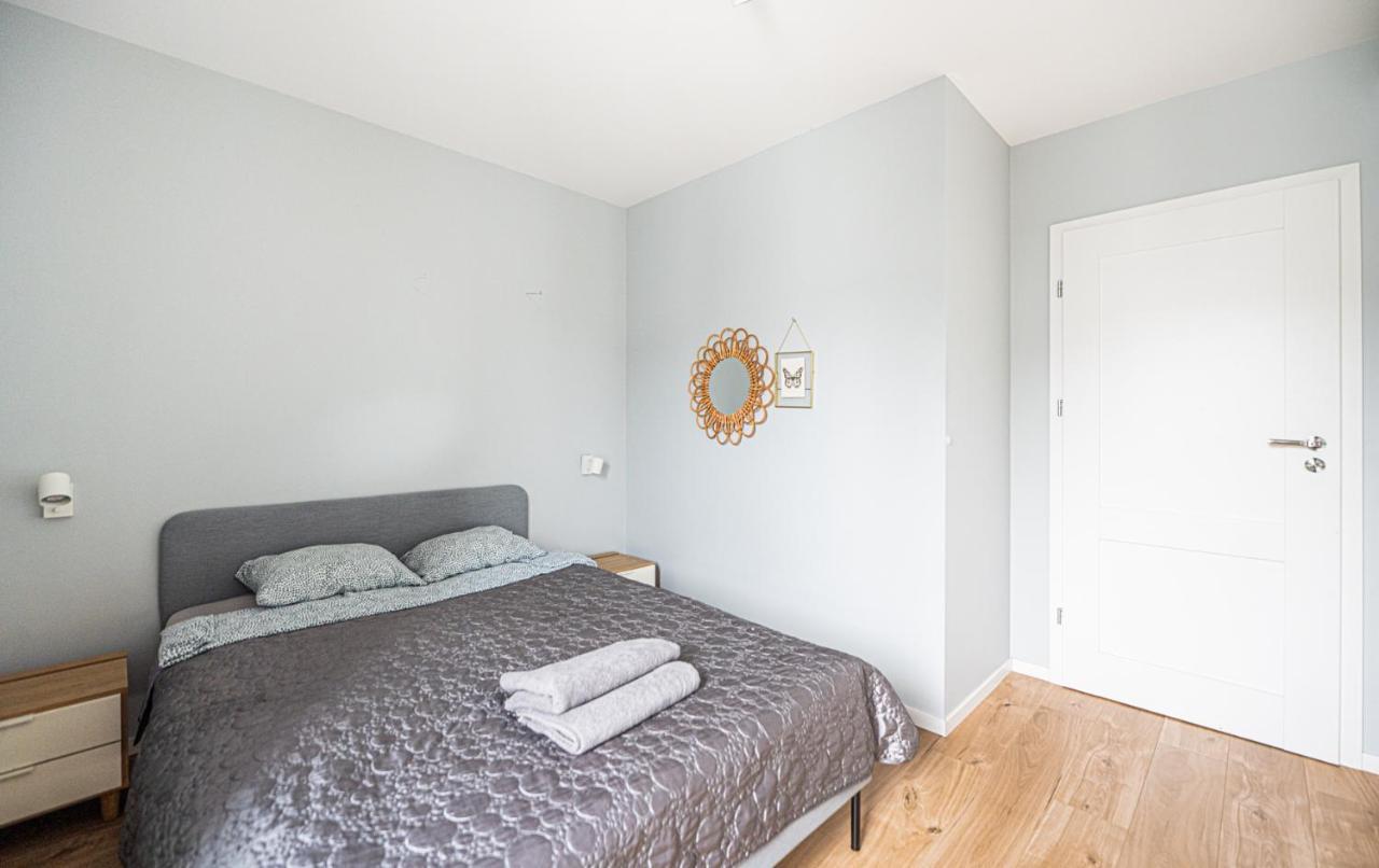 Polaka Apartment ~ Self Check-In 24 ~ Car Park ~Lift Wroclaw Luaran gambar